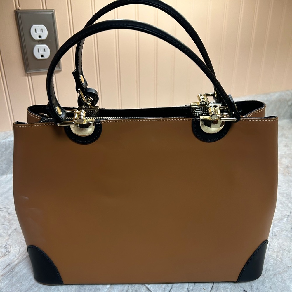 Italian Leather Handbag - Picture 2 of 6